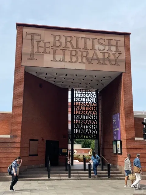 🇬🇧 British Library: A Book Lover's Paradise in London  