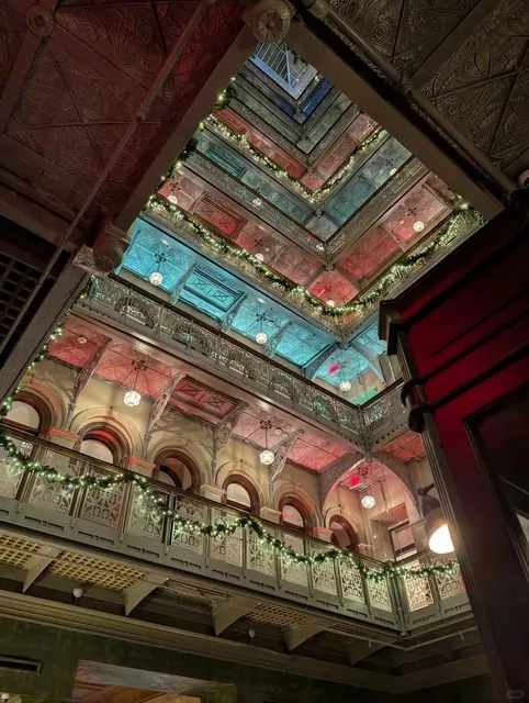 Flying to NYC with Nuts! ✈️ AA Guide + JFK + Historic Hotel