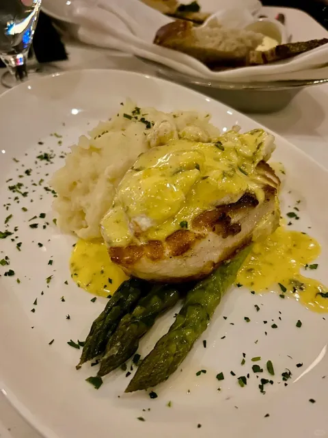 ATL Upscale Seafood | Snails, Bone Marrow & Sea Bass 🍽️✨