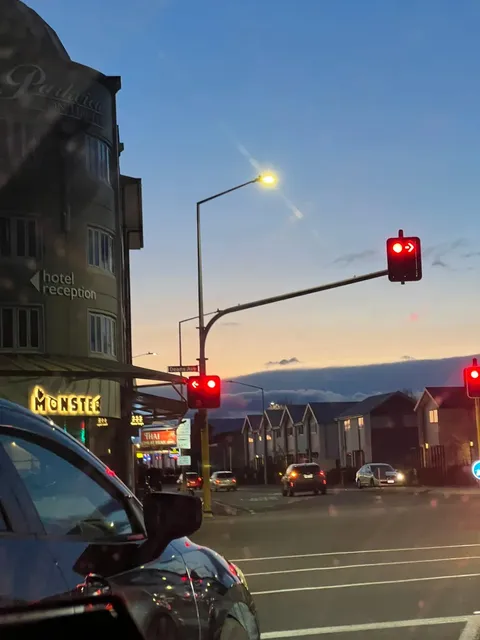 Christchurch Half-Day City Tour: Food, Stay & Travel Guide