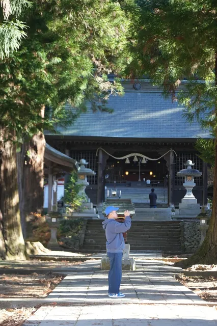  Lake Kawaguchi's Asama Shrine 