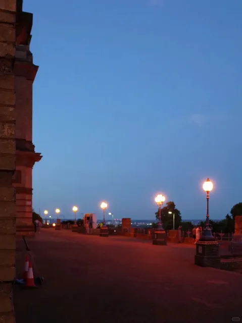 🇬🇧 Alexandra Palace: London’s Most Magical Night Escape ✨