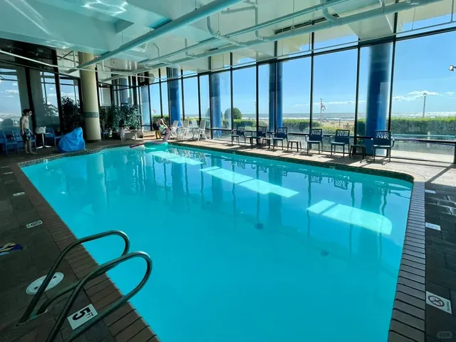 Virginia Beach | You HAVE To Stay At This Hotel! 🏨🌊