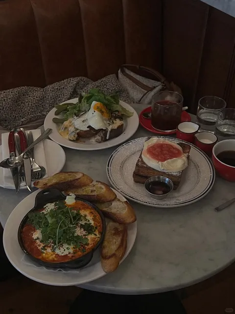 🇨🇦 Old Money Vibes & Heavenly French Toast at Manita Rosedale ☕✨