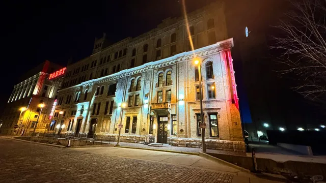 The Brewhouse Inn & Suites – Milwaukee