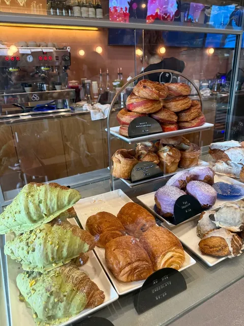 🌴 Bluberry Social – The Most "Irvine" Brunch Spot Ever 🍳