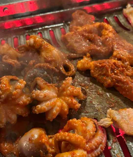 Boston | A huge Korean barbecue buffet