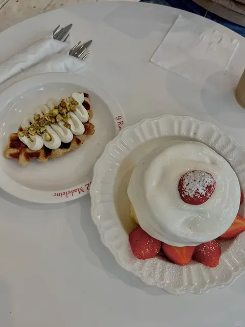 Seattle | The Adorable Cafe Canuc by UW