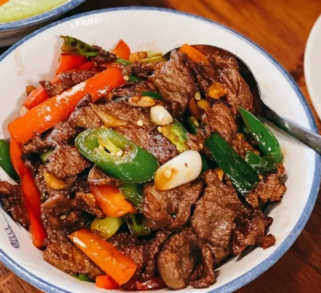 🌶️ Vancouver’s Most Thoughtful Hunan Cuisine – Geng Shi Ji Review!  