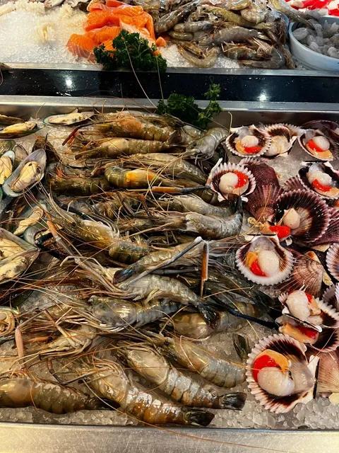 🇩🇪 Düsseldorf All-You-Can-Eat Heaven! 🍜🍜