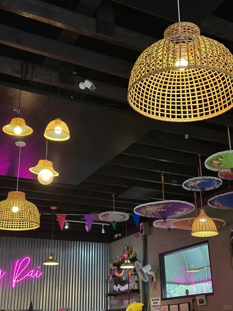 🇹🇭 This Thai Spot in Long Beach Totally Stole My Heart!