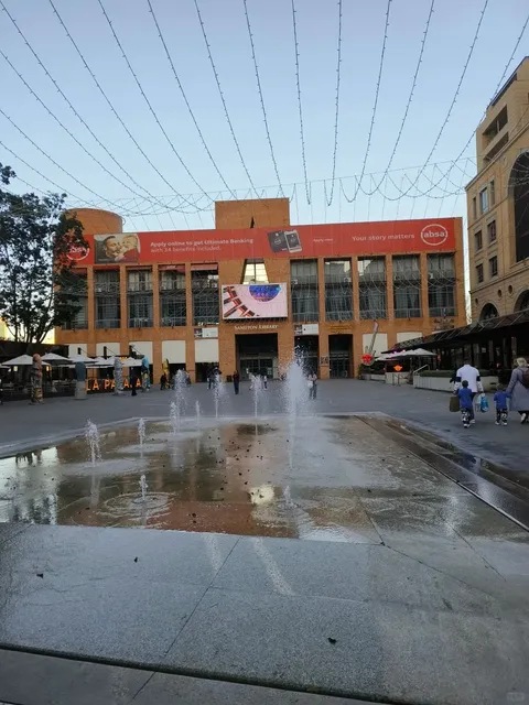 🇿🇦 Nelson Mandela Square: Joburg's MUST-VISIT Hotspot! ✨