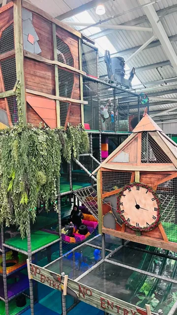 London's Largest Softplay Recommendation | Hobbledown Heath