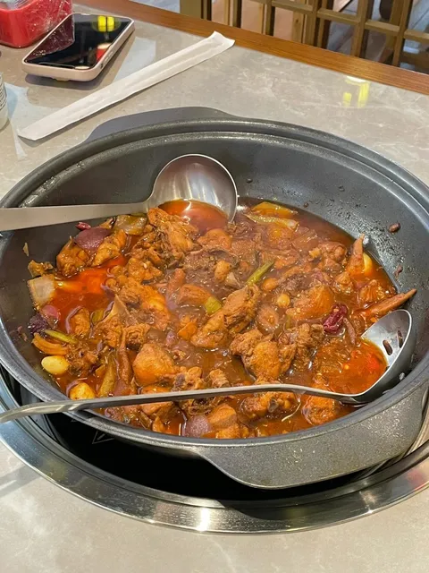 Austin’s Hotpot Dream Come True: Hotpot Alley  🏝🌞