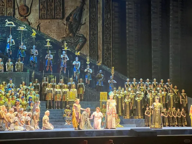 New York Exploration: Aida 🎶