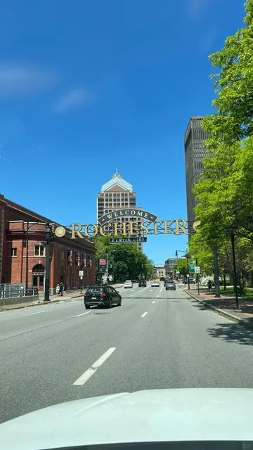 🌇 First Impressions of Rochester 