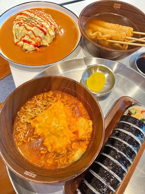 Vancouver | High-Cost Performance Korean Snack Shop 🍜