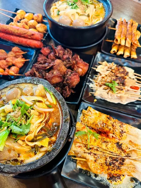 Just $25 Per Person!｜Warm Potato Noodles & Late-Night Skewers 🍜✨