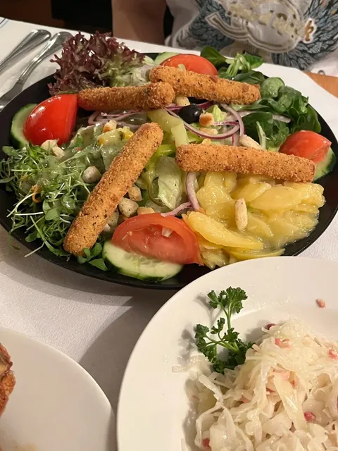 🇩🇪 I'd Fly to Stuttgart Again Just for This Pork Knuckle! ✈️🍖