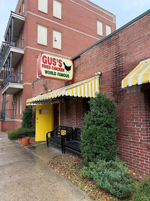 🍗 Memphis Food Find | Gus's World Famous Fried Chicken