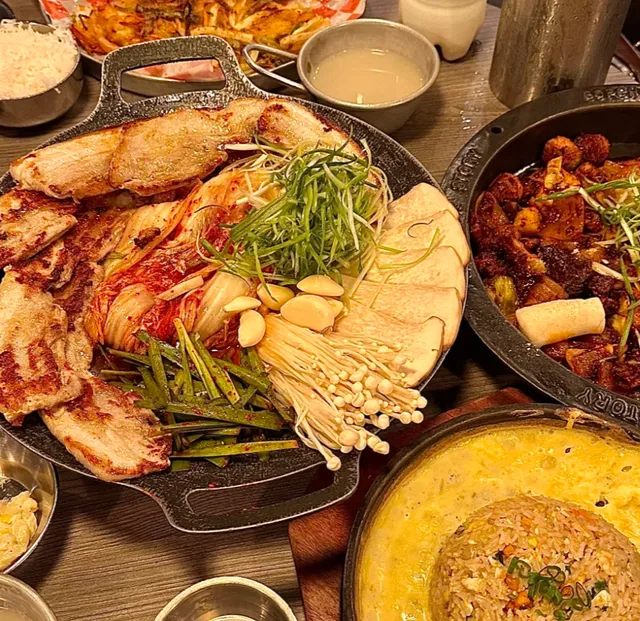 The First Thing To Do in Boston!! Please Go Try This Food 😭...