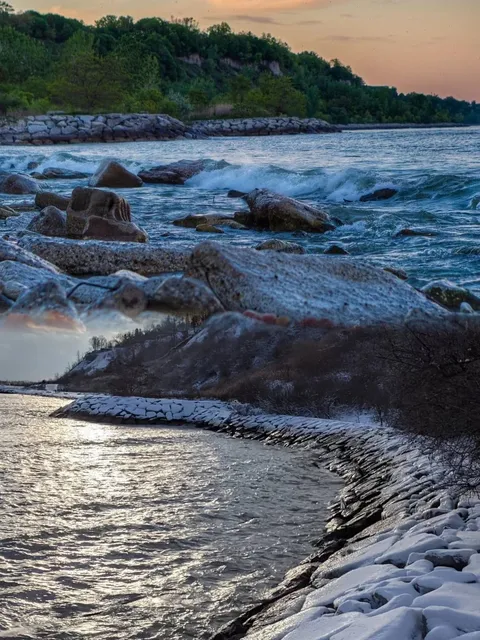 Toronto | Spring Outdoor Hiking Routes to Enjoy!