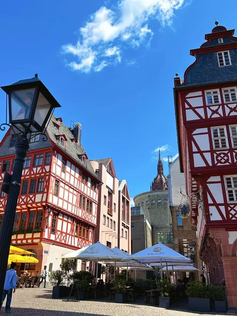 🇩🇪 Frankfurt: A City of Contrasts