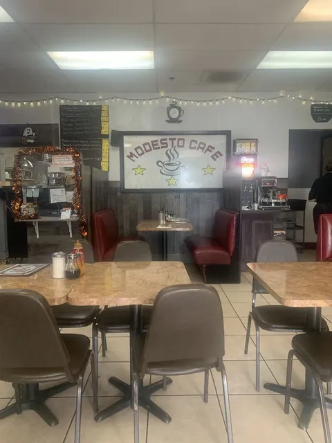 Modesto Cafe | A Retro American Diner in the Heart of the Central Vall
