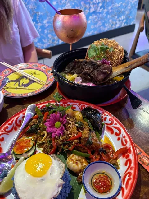 Farmhouse – Trendy New Thai Cuisine 🍃🌸