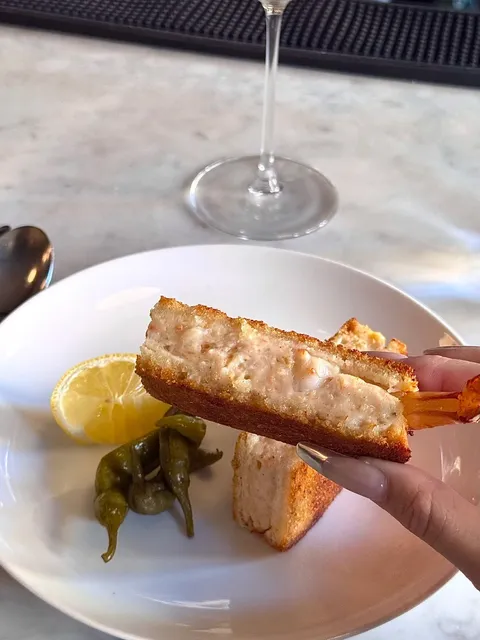 Estela NYC: A Crispy Shrimp Sandwich to Remember 🥪💫