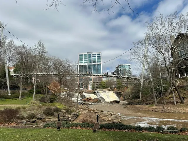 Greenville, SC | It’s Spring! Checking Out Cleveland Park
