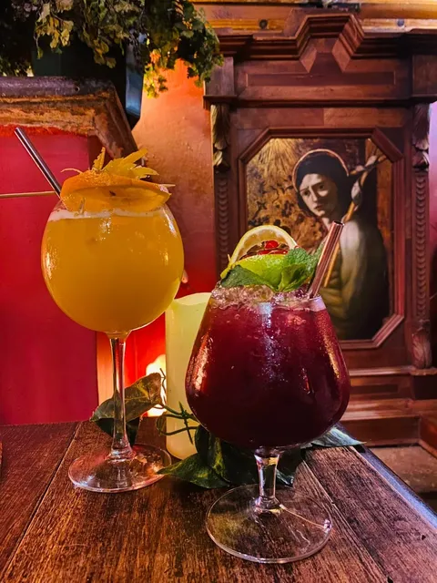 Florence’s Hidden Treasure Bar 🥂 Highly Recommended!