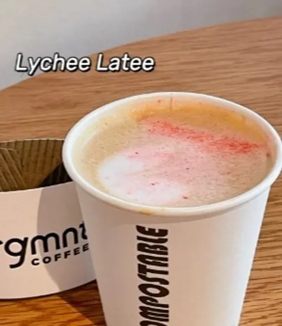 🏭 FRGMNT Coffee - North Loop: Where Design Meets Delicious Brews ☕️