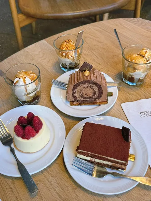 Chicago's Must-Visit Dessert Spot is Here 