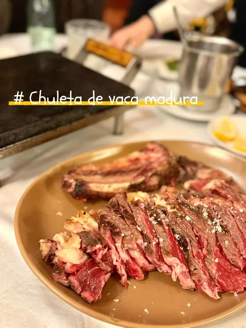 Barcelona Food Adventure | Centuries-Old Gem: Raco de La Vila 🥩