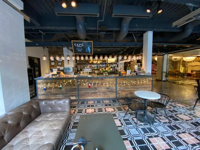  A Harmonious Blend of Coffee and Joy in Downtown Nashville 🎄☕🎵