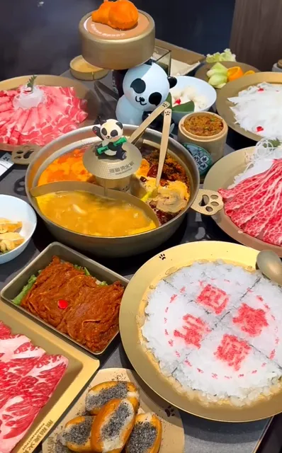 New York🔥 Super Delicious Hot Pot! Panda Cute Overload! 🐼