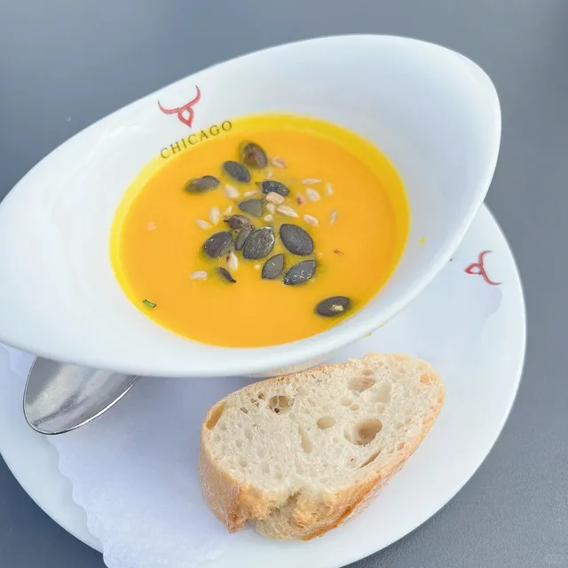 🇩🇪 Essen's Hidden Gem: A Hilltop Steakhouse With Lake Views! 🥩