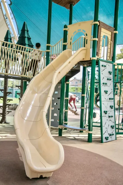  Fun & Free Playground Adventure  🎪🌳  