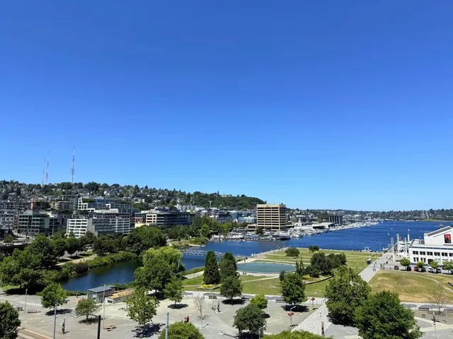 Seattle | Watching the City Breathe by Lake Union