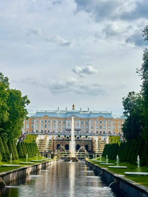  Summer in St. Petersburg = Peterhof Palace!