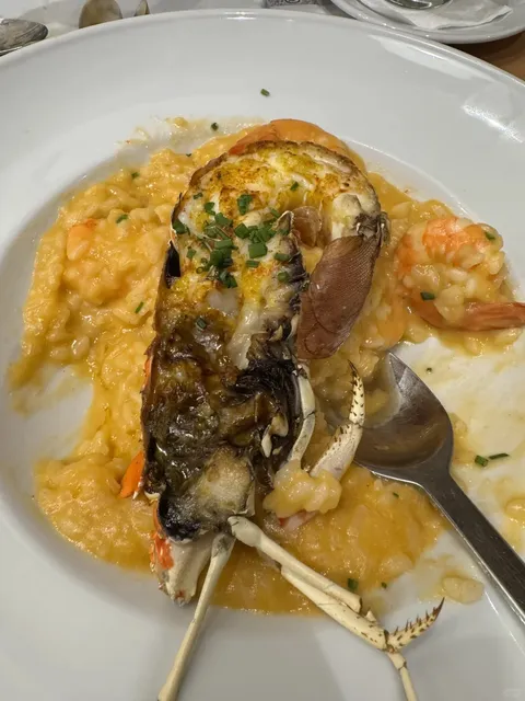 Finding a great seafood restaurant in Lisbon is super easy!