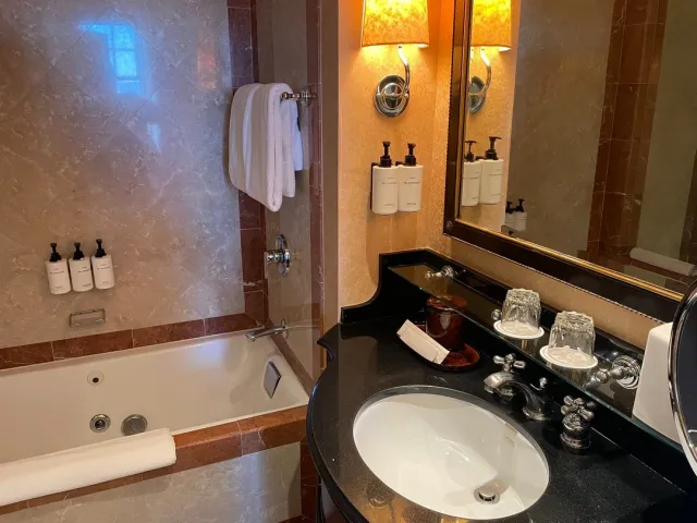 🌟 New Year’s Eve at Nob Hill – An Unforgettable Night! 🌟