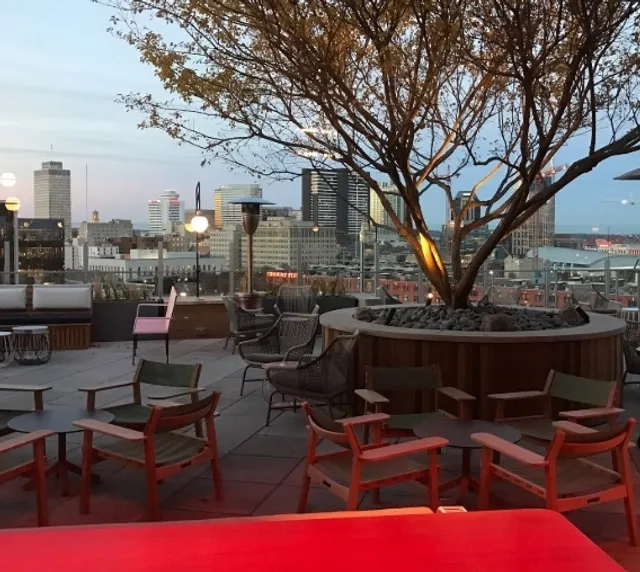 Design Oasis in the Heart of the Gulch｜Thompson Hotel!