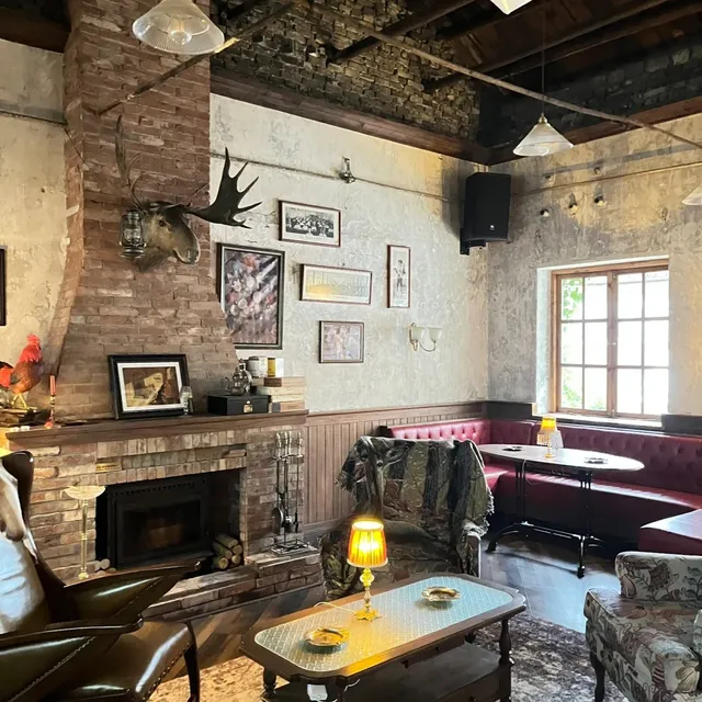 🇬🇧 Birmingham's "Peaky Blinders" Themed Bar – A Must-Visit!