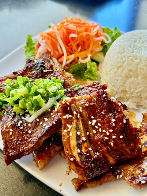 Simply Pho: Irvine’s Fresh & Cozy Vietnamese Spot! 🍜💛