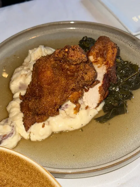 ATL | Insanely Good Southern Soul Food! 🍑🍗