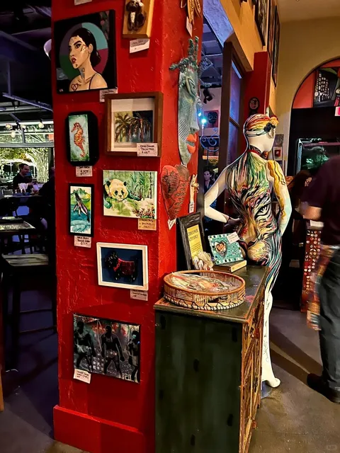 🇺🇸 Orlando Food | Artsy Spanish Tapas Restaurant 🎨