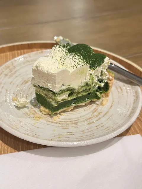 🇬🇧 Birmingham | Found My Dream Cake Spot! 🍰