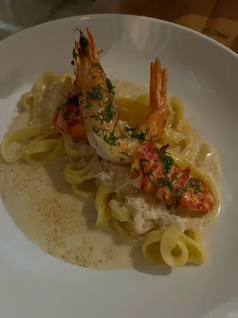 🌟 Honeysuckle – Said to Be One of Philly’s Best New Restaurants 